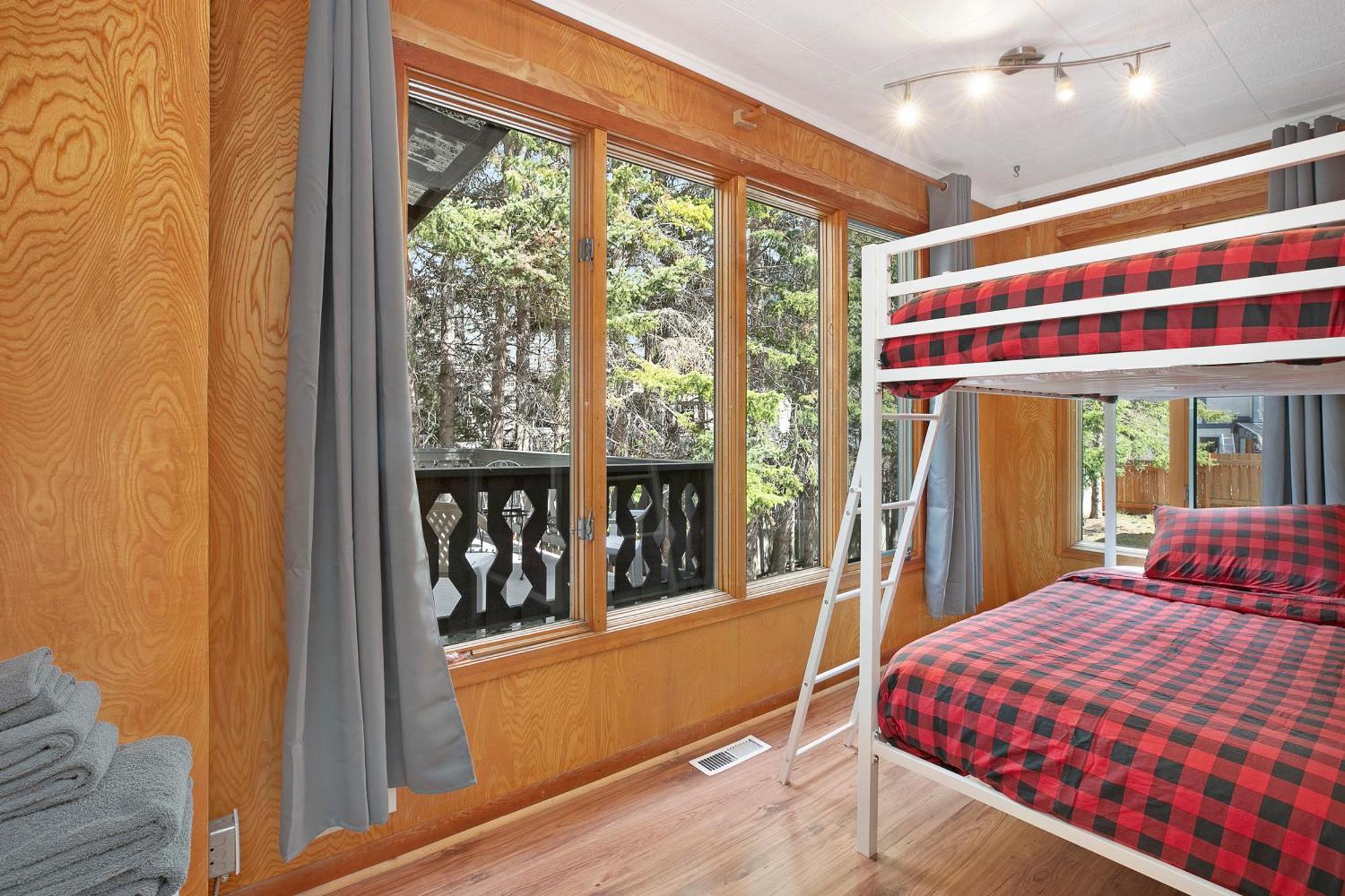 Elkhorn Lodge Vacation Rentals Banff Exteriör bild